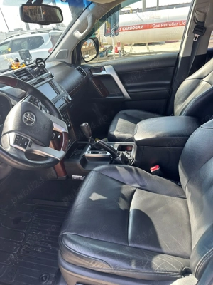 Vand Toyota LC150 diesel automata , fara accident in istoric, stare tehnica impecabila,accept test. - imagine 9