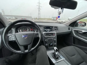 Volvo V60 2.0D D2  - imagine 3