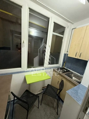 Garsoniera, decomandata, zona Lipovei - imagine 5