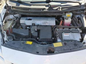 Toyota pirus two 2012 - imagine 6