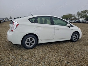 Toyota pirus two 2012 - imagine 2