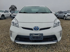 Toyota pirus two 2012 - imagine 3