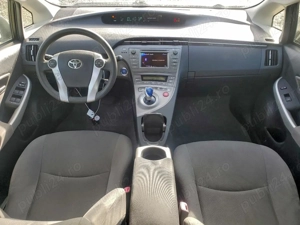 Toyota pirus two 2012 - imagine 7