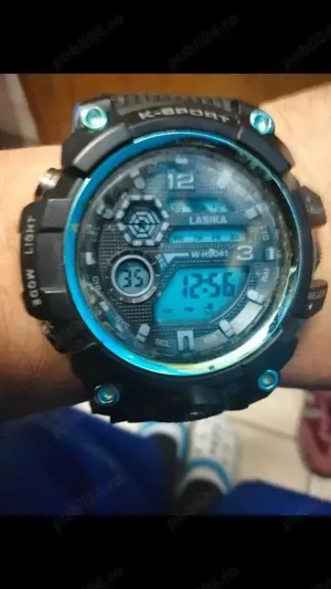 Vând un ceas de mână bărbătesc 