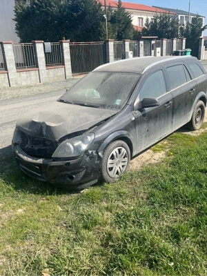 Opel Astra 2010 1.7 cdti Avariat - imagine 5