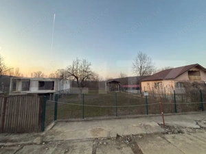 Vand teren intravilan Gura Ocnitei