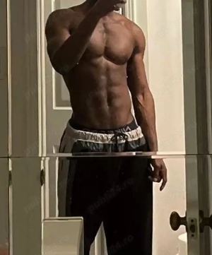 Anunțul este valabil pentru femei și fete.