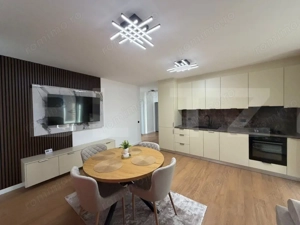 Apartament 3 camere, lux, prima închiriere, parcare, terasa, zona Eroilor