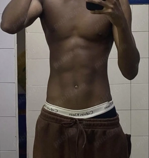 Anunțul este valabil pentru femei și fete.