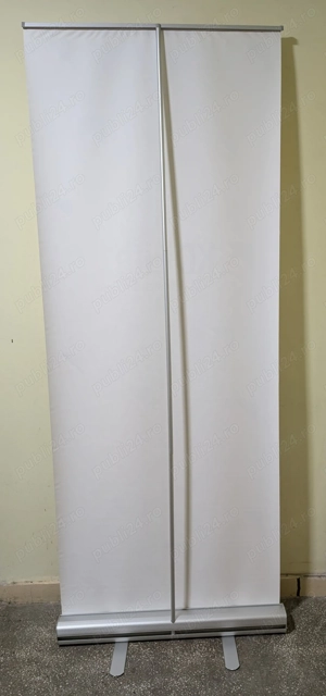 Panou publicitar mobil   portabil