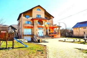 Vanzare Vila spactaculoasa cu teren generos in Targoviste - Aninoasa. - imagine 3