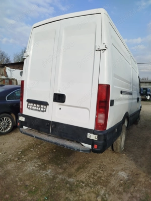 Vând Iveco daily 2.3  - imagine 4
