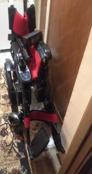 Vand carucior electric handicap persoane vârstnice 