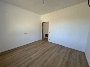 Strada asfaltata. Zona Cora . Finisat la cheie  - imagine 4