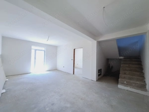 Aproape de Zone Cafe 2. Casa individuala. Panouri Fotovoltaice.