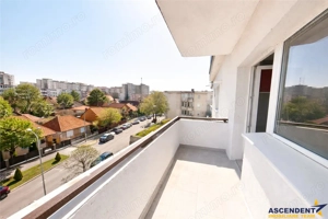 Decomandat,60mp,vitalizat,2 balcoane,living 24mp,areal linistit,Scriitorilor,Brasov - imagine 4