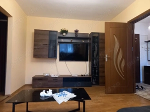 apartament 2 camere de închiriat piața Creangă 