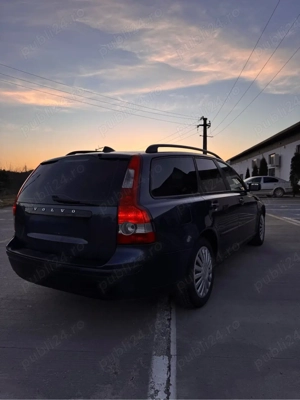 Volvo  V50