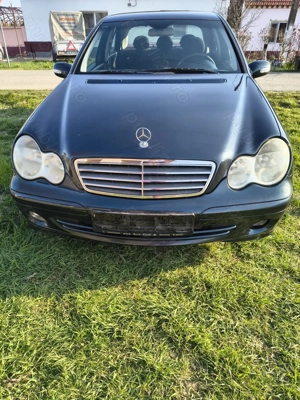 Mercedes Benz C200 - imagine 4