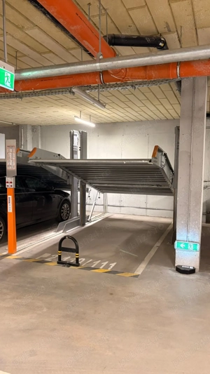 Loc de parcare interior, pentru 2 automobile