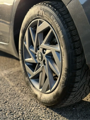 Hyundai Elantra 2024  - imagine 4