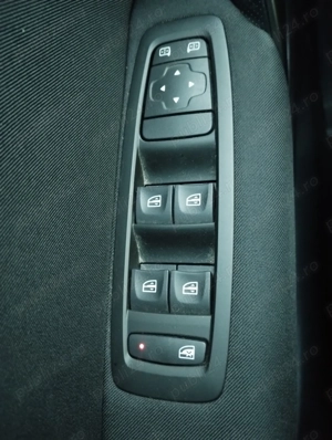 Renault Megane 4 Benzină Euro 6 - 4 Cilindri 140 Cp 06 2019 Km reali - imagine 9