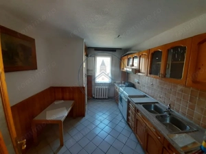 Apartament 4 camere,etajul 2,zona Kaufland Sud