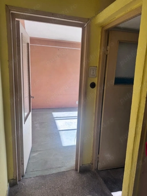 Vand apartament de doua camere  - imagine 5