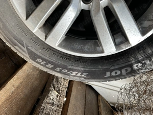 Patru genți cu anvelope de vară 215 65 R16 preț 1550 lei negociabil  - imagine 6