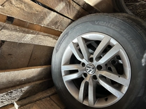 Patru genți cu anvelope de vară 215 65 R16 preț 1550 lei negociabil  - imagine 2