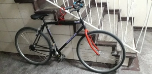 vand bicicleta +geanta nou nouta glovo + suport tlf 