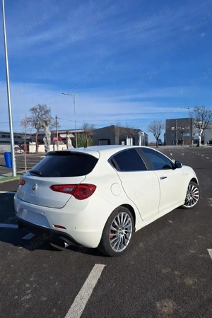 Vând Alfa Romeo Giulietta  - imagine 5