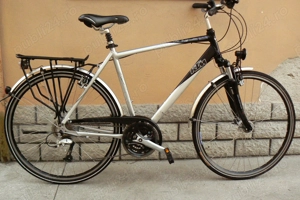 Bicicleta trekking KTM