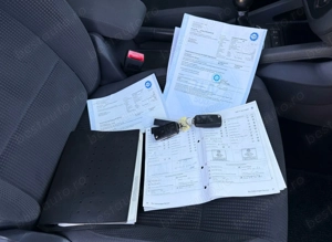 Volkswagen Golf 1.9 TDI DPF United BlueMotion - imagine 9