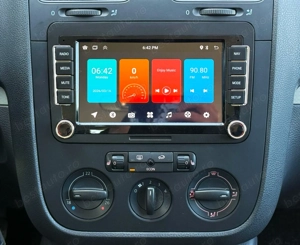 Volkswagen Golf 1.9 TDI DPF United BlueMotion - imagine 11