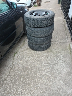 Vând vw Golf 4 1.4 16v benzina  - imagine 4