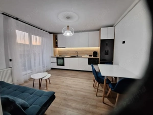 Inchiriez  apartament  în ansamblu  nou - imagine 3