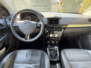 Opel Astra H GTC 2010 1.8 140CP benzina - imagine 4