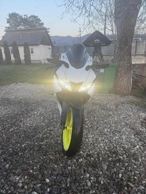 Yamaha yzf r125 2021 competition white