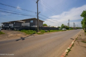 Proprietar vand casa 4 camere Balotesti.Sediu firma+ depozit.Pret net + tva - imagine 5