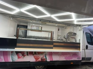 Vând Food-Truck 2011