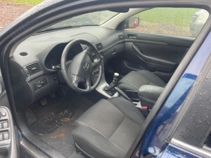 Dezmembrez Toyota Avensis T25/DT251 - imagine 2