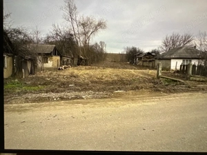 Vand teren, com Racaciuni, jud Bacau