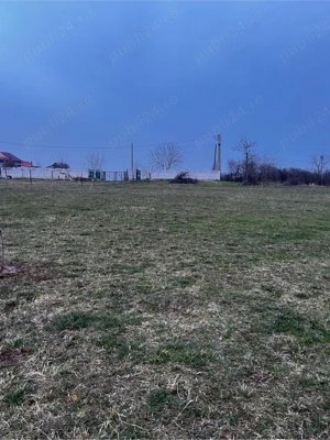 Teren de vanzare- Les