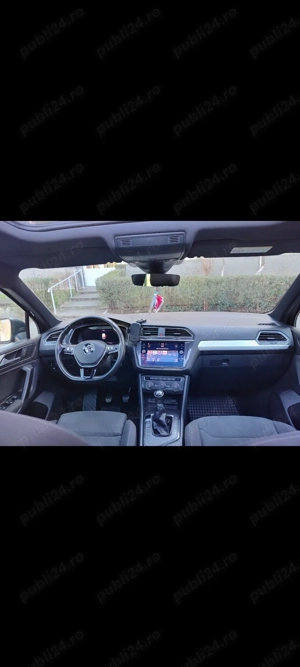 Tiguan  Rline 150 cp benzina,panoramic,AID,full led - imagine 2