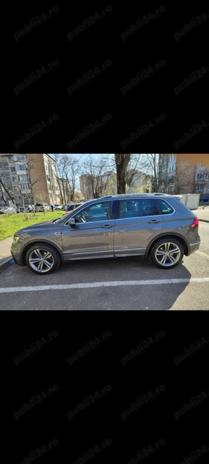 Tiguan  Rline 150 cp benzina,panoramic,AID,full led - imagine 6