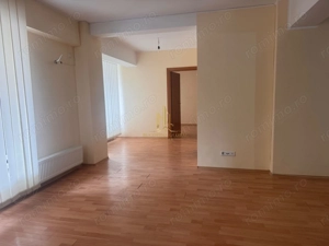 De vânzare – Apartament 2 camere, ultracentral, Botoșani – 69,54 mp - imagine 2