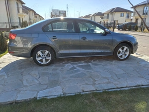 Volkswagen Jetta 1.6 TDI manuala  5+1