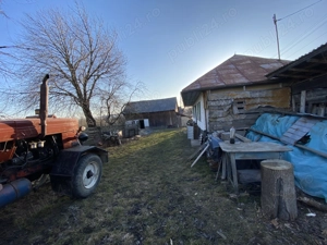 Vând loc pentru casă.