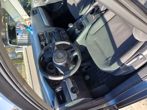 Volkswagen Jetta 1.6 TDI manuala  5+1 - imagine 4